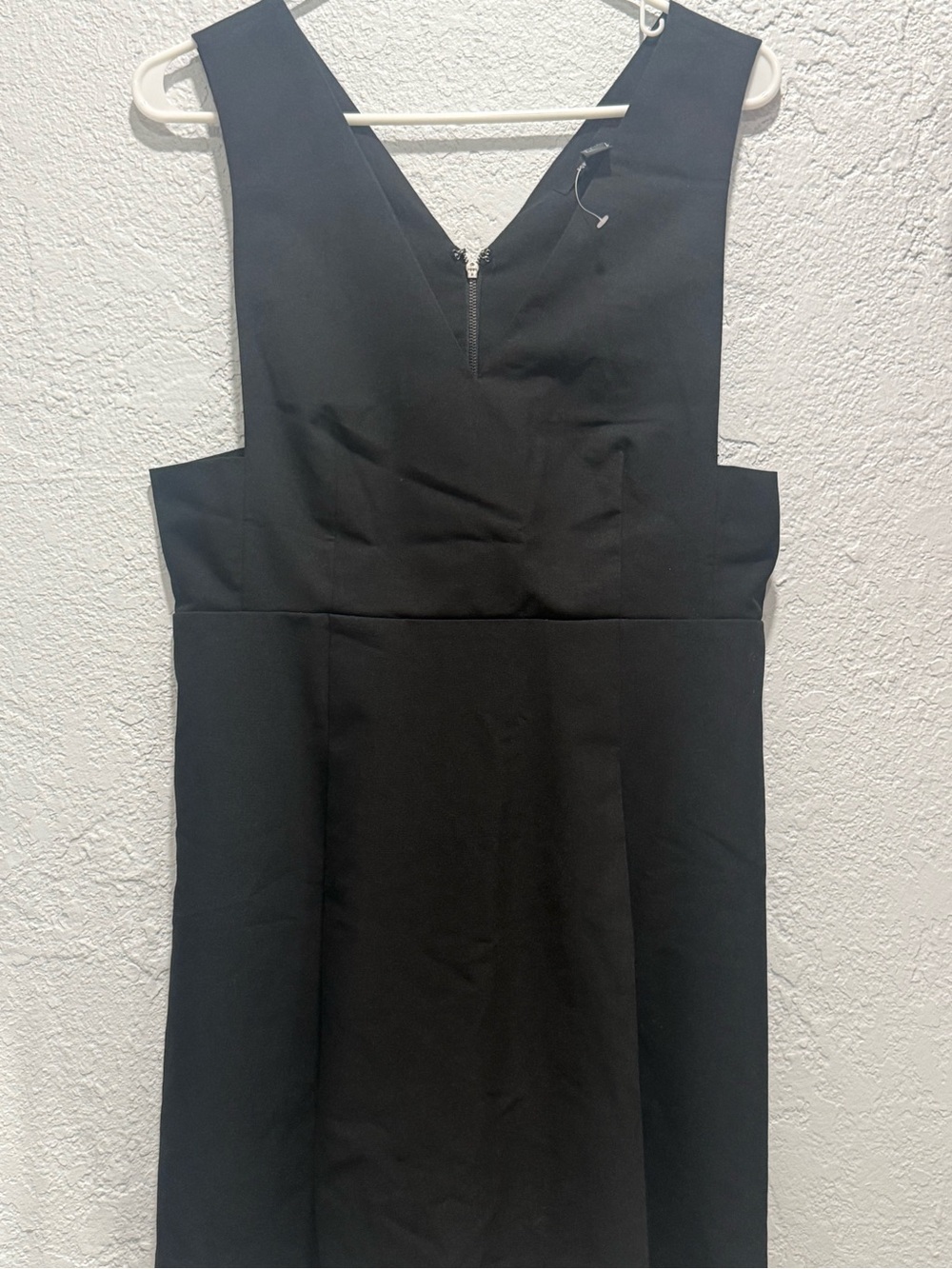 Forever 21 Black V-Neck Dress mini